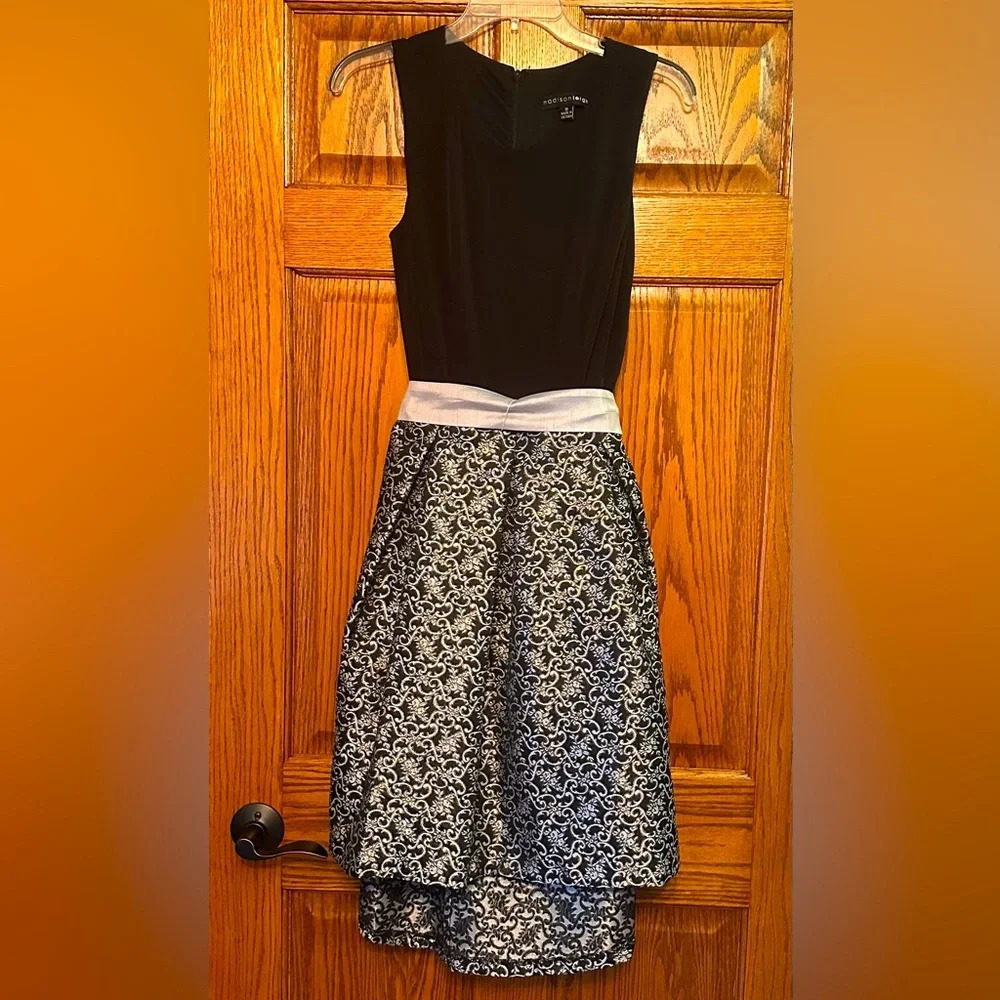 NWOT GORGEOUS Silver embroidered and black dress.